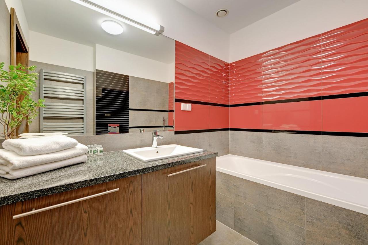 Premium Residence By Welcome Apartment Gdansk Bagian luar foto